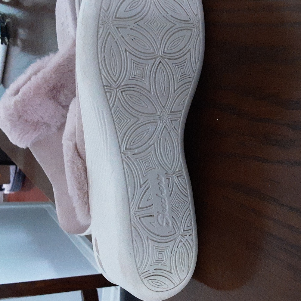 Martha Stewart Skechers slip on shoes or slippers - Picture 4 of 4